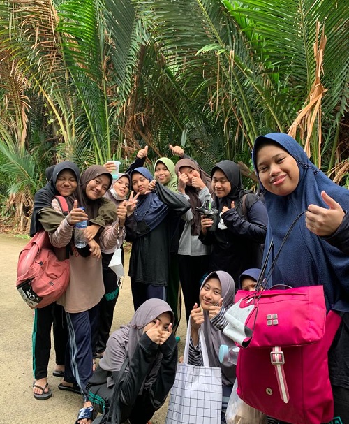 Santriwati Putri IMMIM di Leang Kassi. (foto: ist/*)
