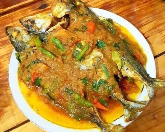 Ikan Masak Bumbu Kuning
